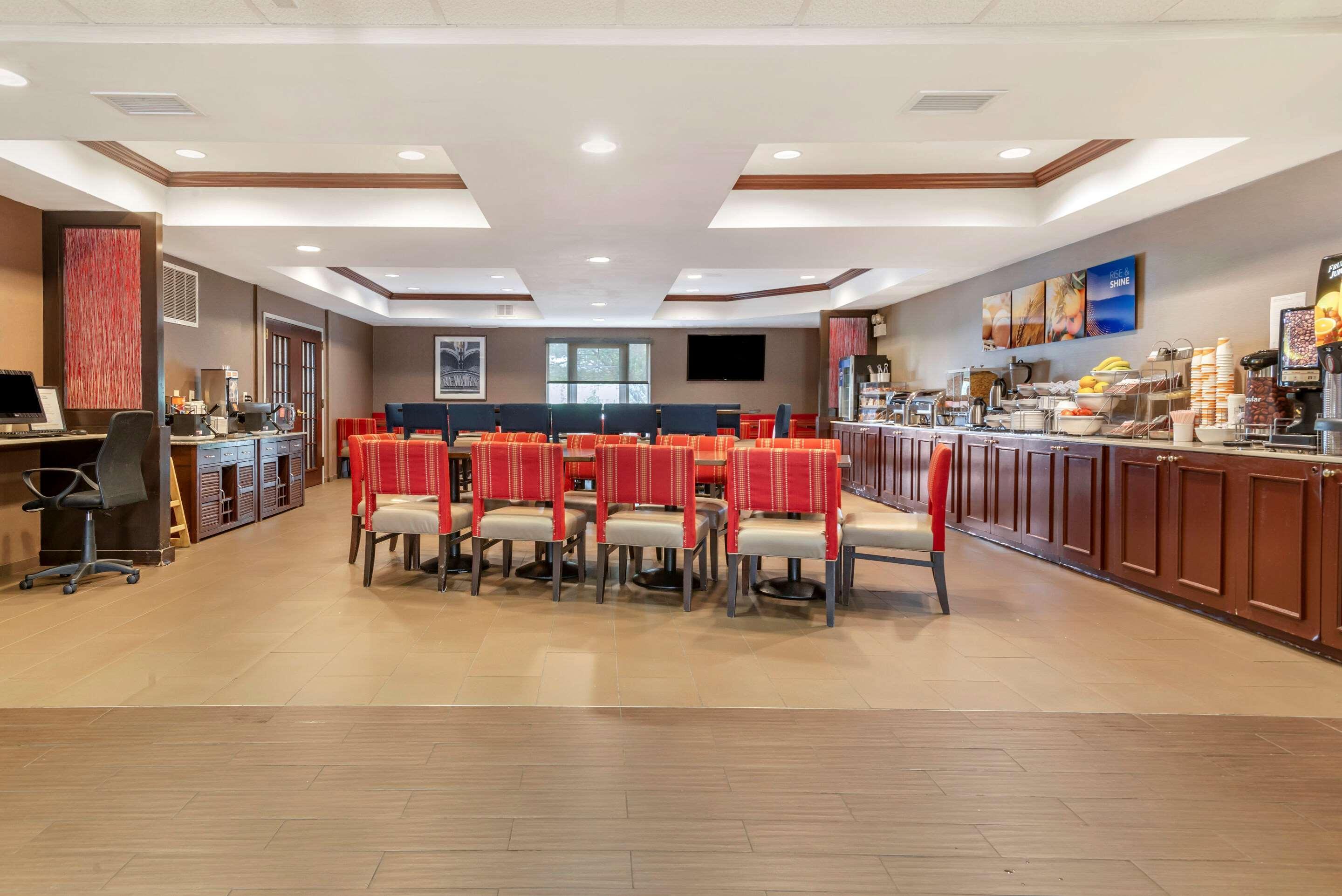 Comfort Suites Newark - Harrison Ngoại thất bức ảnh