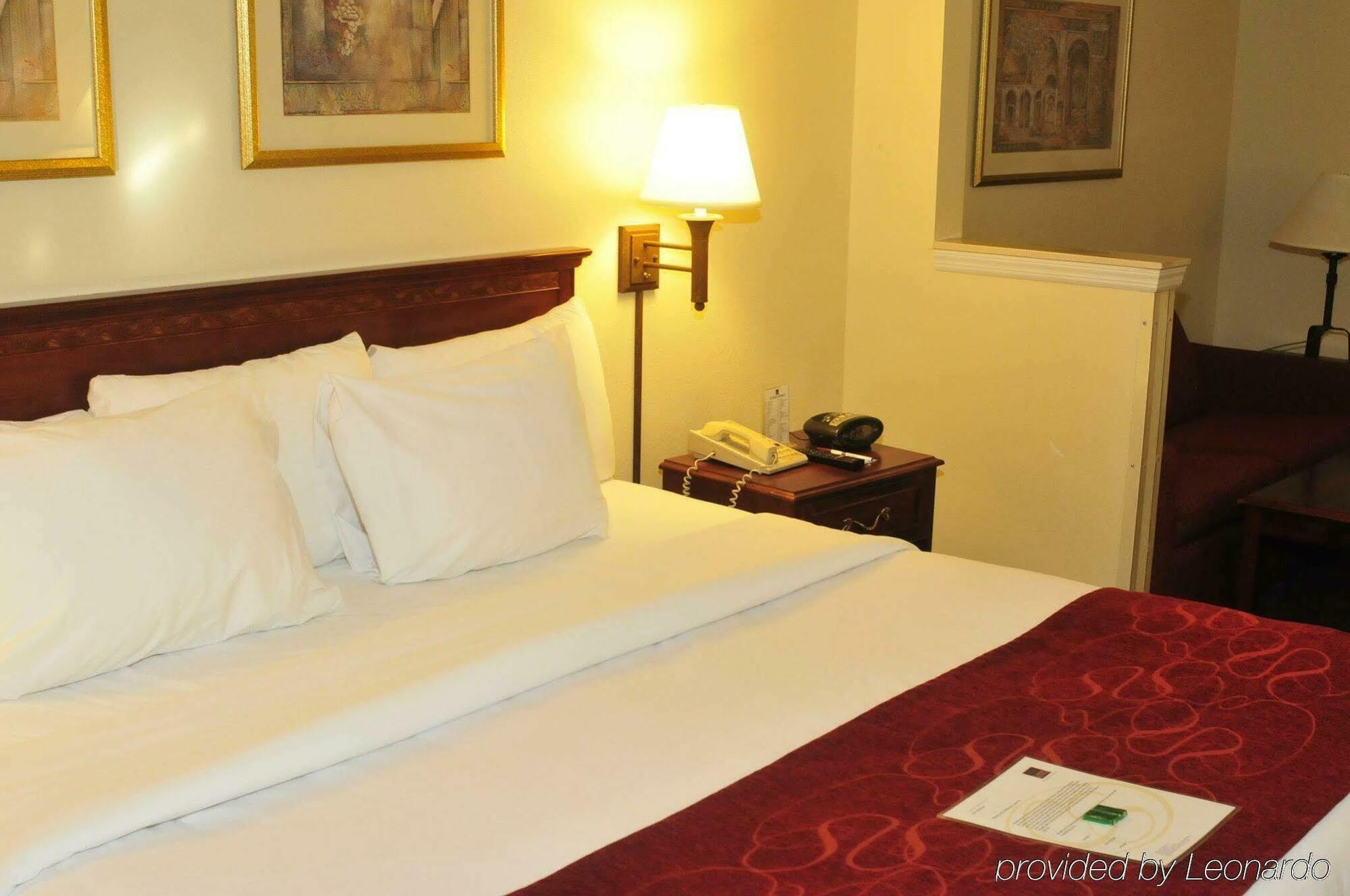 Comfort Suites Newark - Harrison Ngoại thất bức ảnh