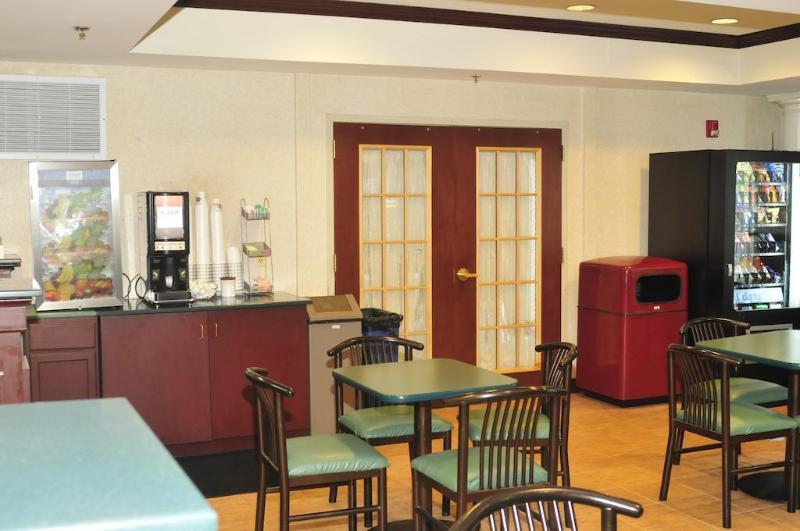 Comfort Suites Newark - Harrison Ngoại thất bức ảnh
